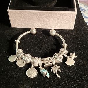 Pandora bracelet 925 with several florida charms